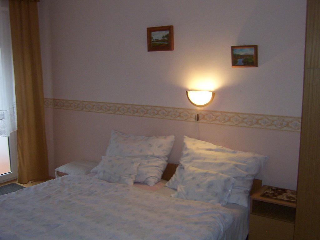 Marika Haus Ξενοδοχείο Bük Δωμάτιο φωτογραφία